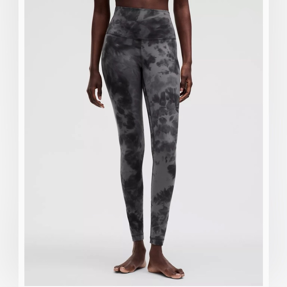Lululemon Align™ High-Rise
Pant 28"
